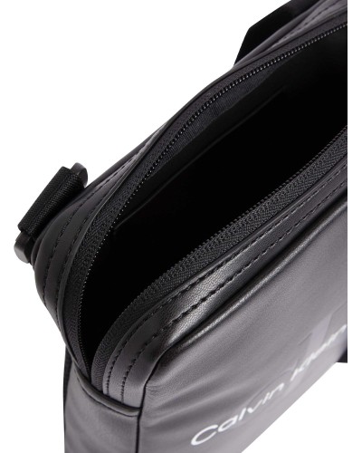CK TRACOLLA MIDI MONOGRAM SOFT REPORTER18.BDS BLACK