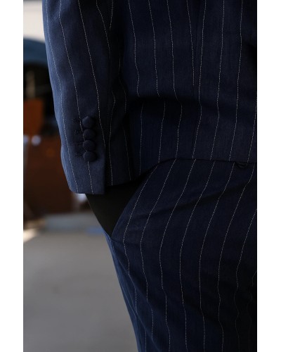 Abito Gessato Blu da Uomo Elegante e Moderno